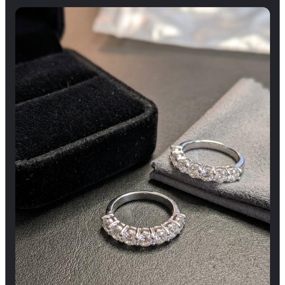 GRA Moissanite 0.7ct Round Cut S925 Sterling Silver Half Eternity Band Ring Sz 9